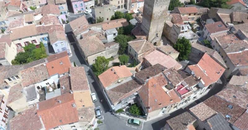 Panneaux solaires orientés plein sud installés à Monteux