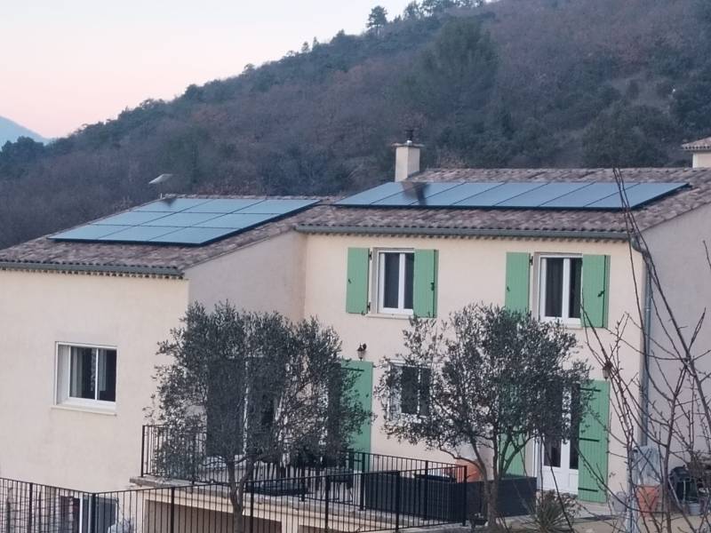 Installation de panneaux solaires dans la Drôme (26)