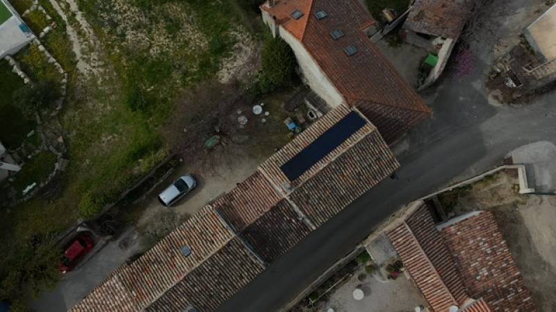 Pose de panneaux photovoltaïques résidentiels à Caromb