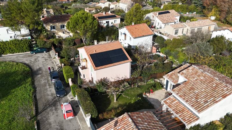 Extension sur une installation existante de 6 panneaux photovoltaïques MYLIGHT SYSTEM QUARTZ BIFACIAL 425Wc, réalisé à Saint Didier proche de Carpentras (84).