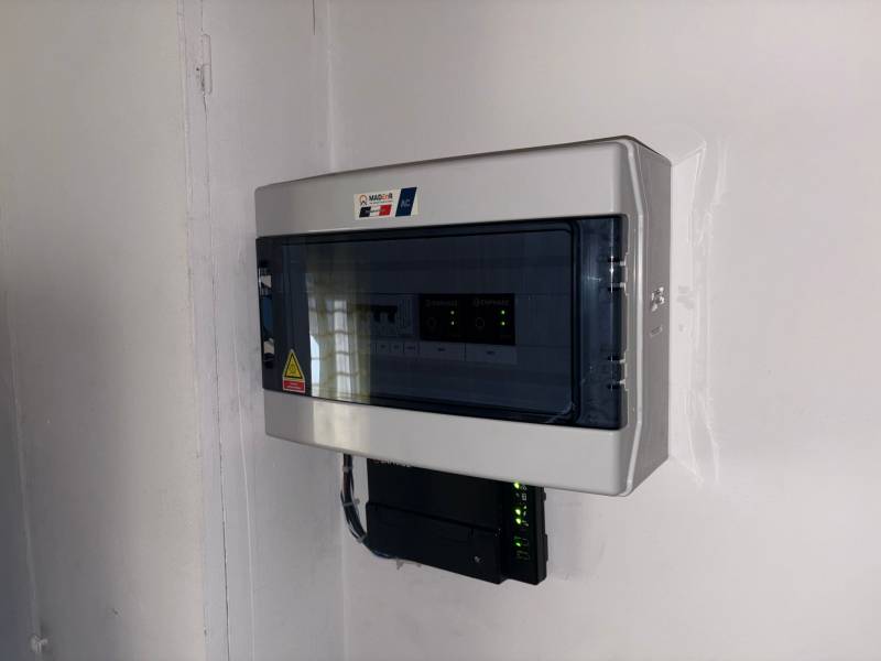 Installation de panneaux solaires My Light au Pontet par Lunasol.