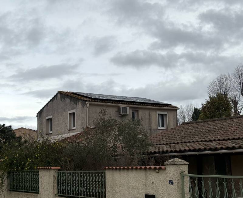 Installation de panneaux solaires My Light au Pontet par Lunasol.
