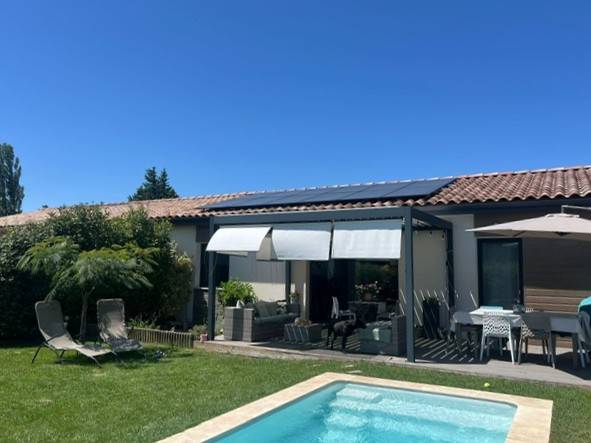 Installation de 12 panneaux photovoltaïques 5,1 kWc avec batterie virtuelle à Monteux, réalisée par Lunasol, expert solaire du Vaucluse